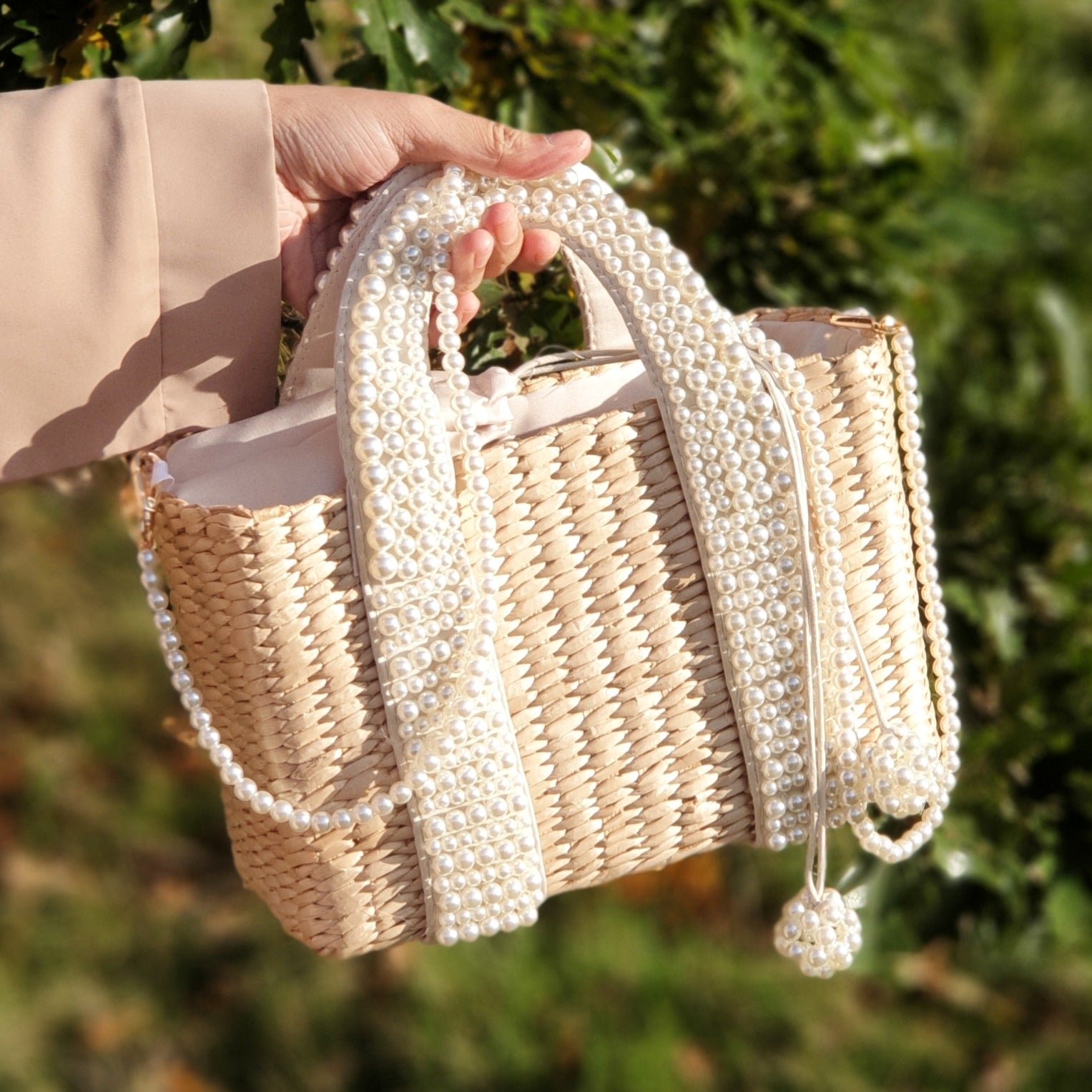 Luxury Ivory Pearl Tote Handbag